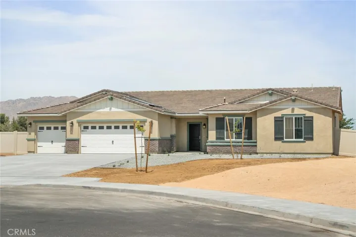 14857 Desert Lily Court, Apple Valley, California 92307
