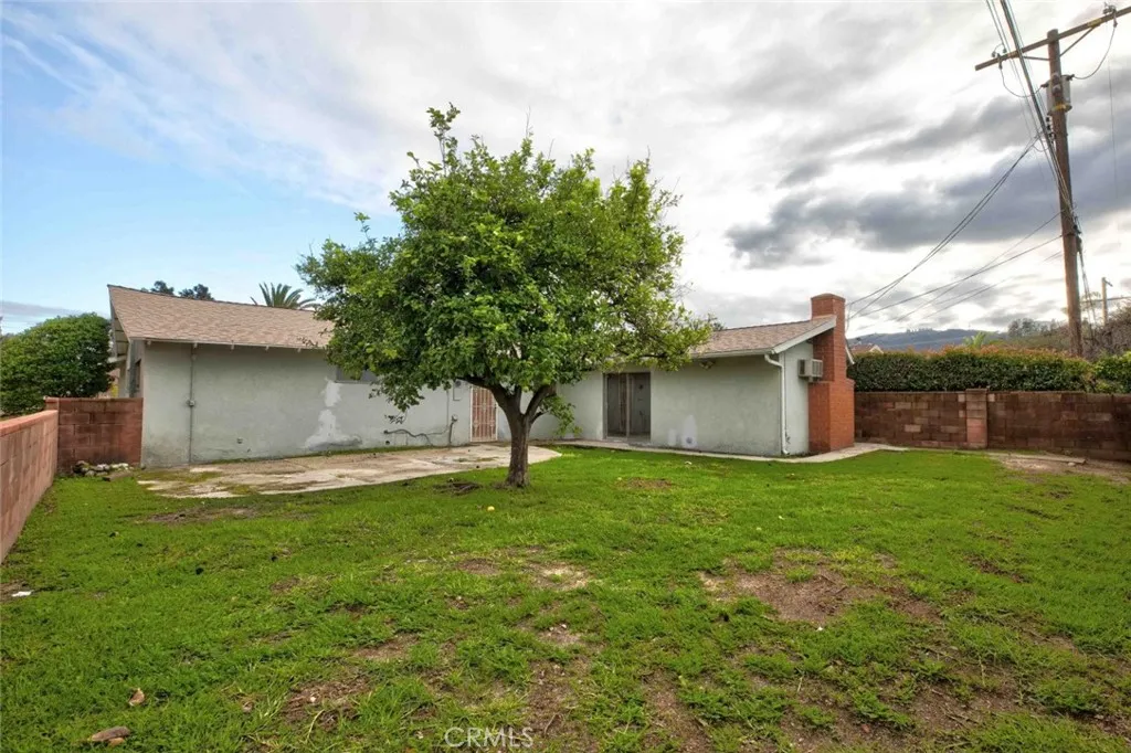 9825 Tujunga Canyon Place, Tujunga, California 91042 home-pic-31
