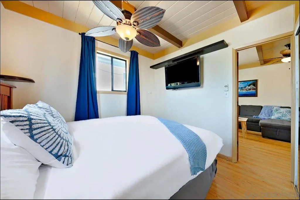 370 72 Nautilus St, La Jolla, California 92037 home-pic-31