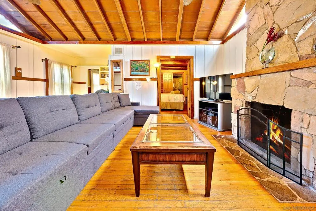 370 72 Nautilus St, La Jolla, California 92037 home-pic-10