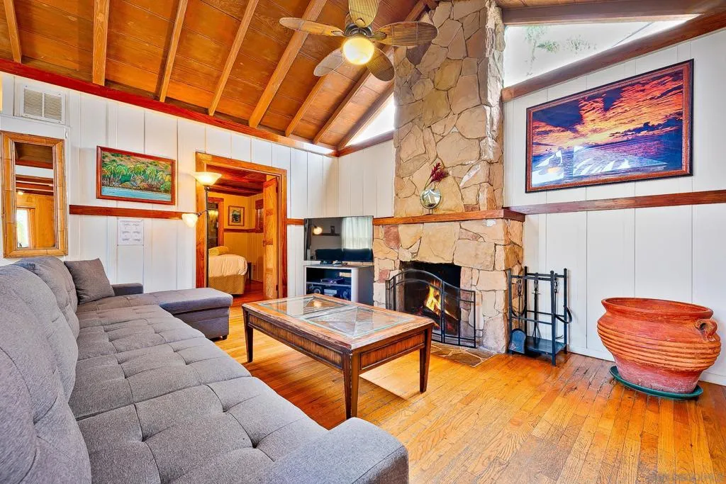 370 72 Nautilus St, La Jolla, California 92037 home-pic-8