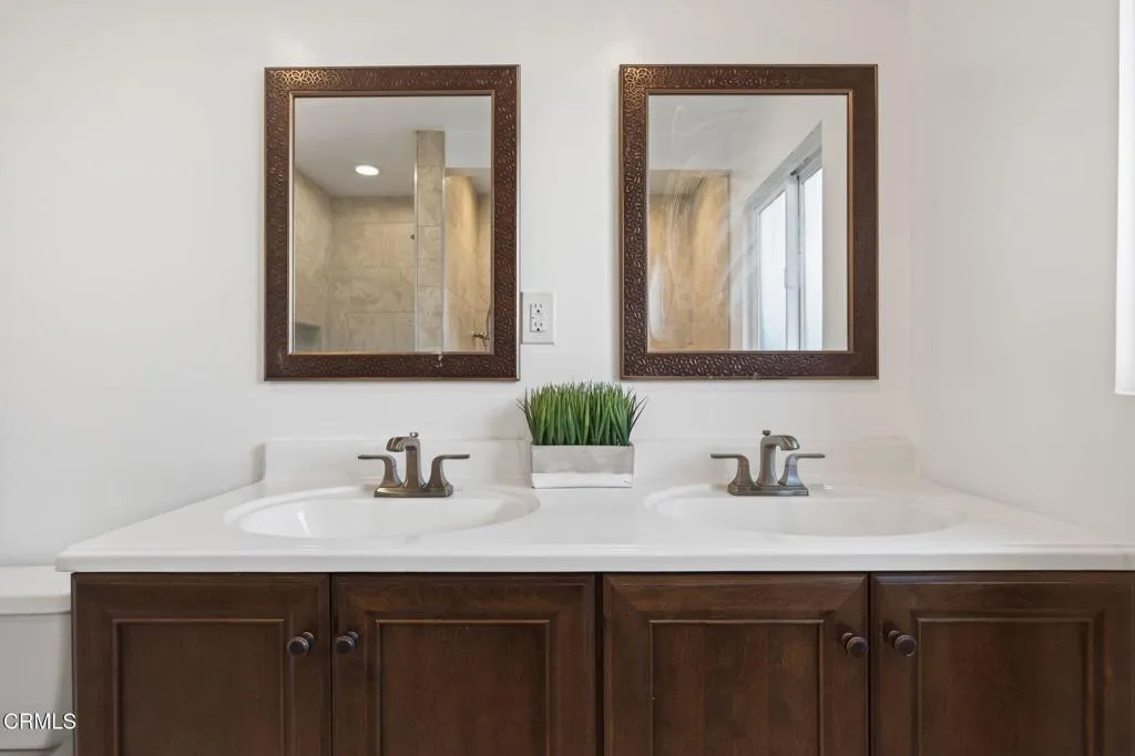 7500 Sale Avenue, Los Angeles, California 91307 home-pic-20
