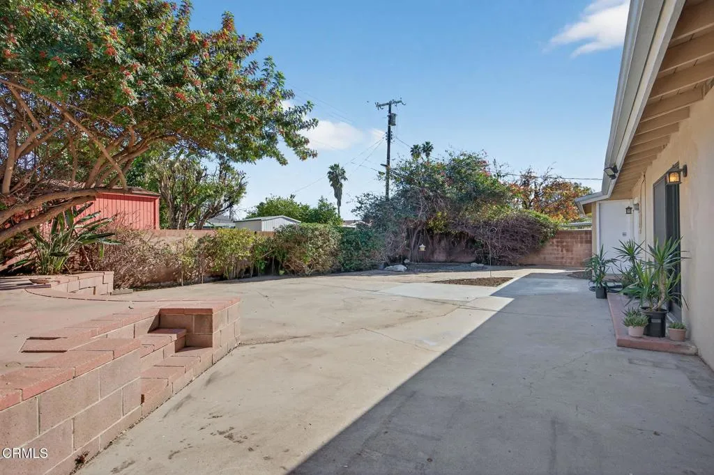 7500 Sale Avenue, Los Angeles, California 91307 home-pic-35