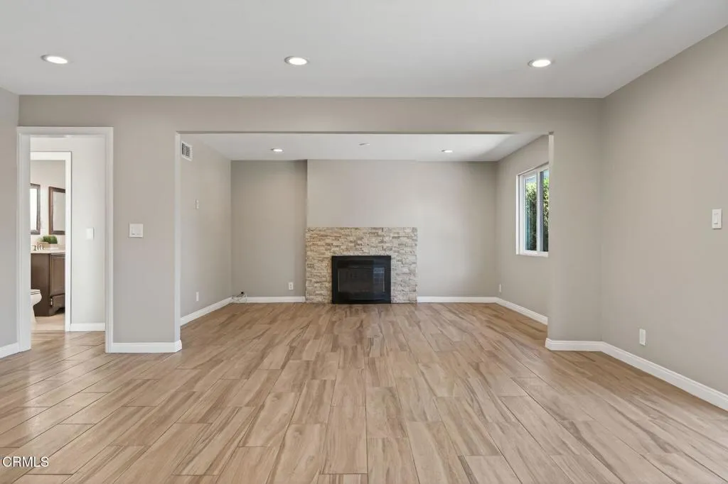 7500 Sale Avenue, Los Angeles, California 91307 home-pic-5