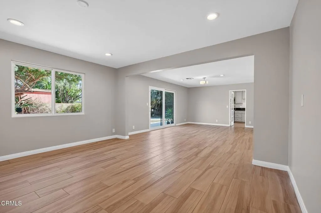 7500 Sale Avenue, Los Angeles, California 91307 home-pic-10