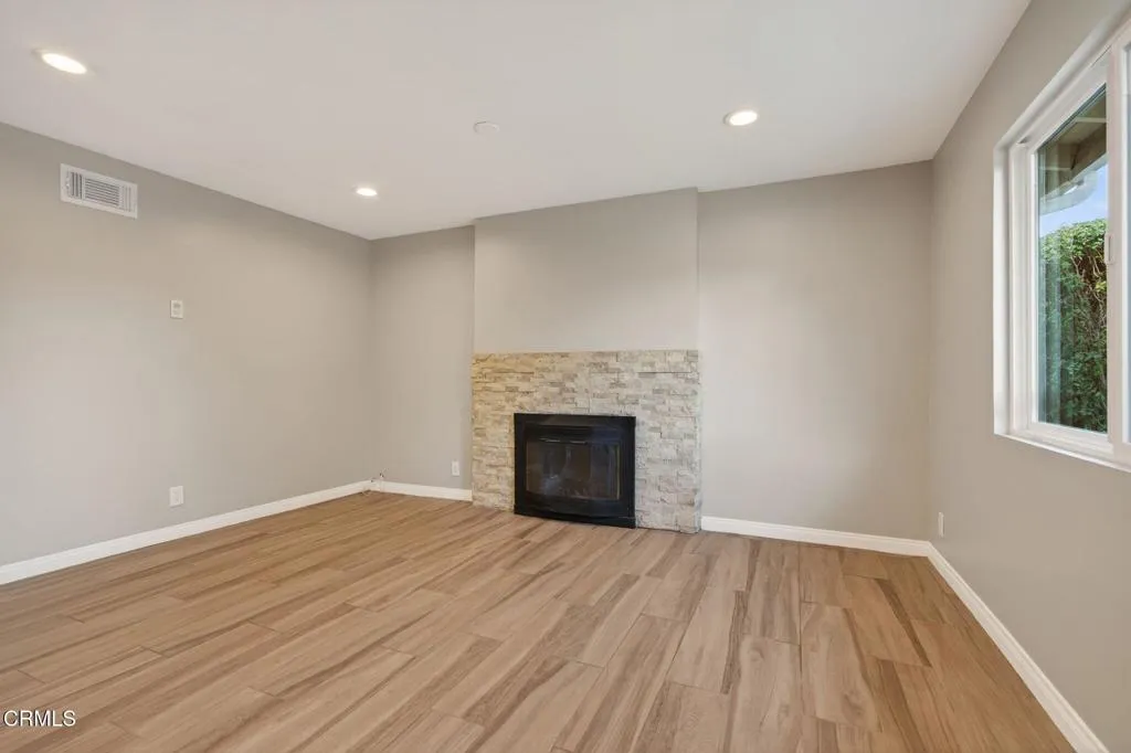 7500 Sale Avenue, Los Angeles, California 91307 home-pic-11