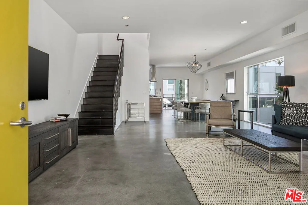 3119 Via Dolce 118, Marina Del Rey, California 90292 home-pic-2