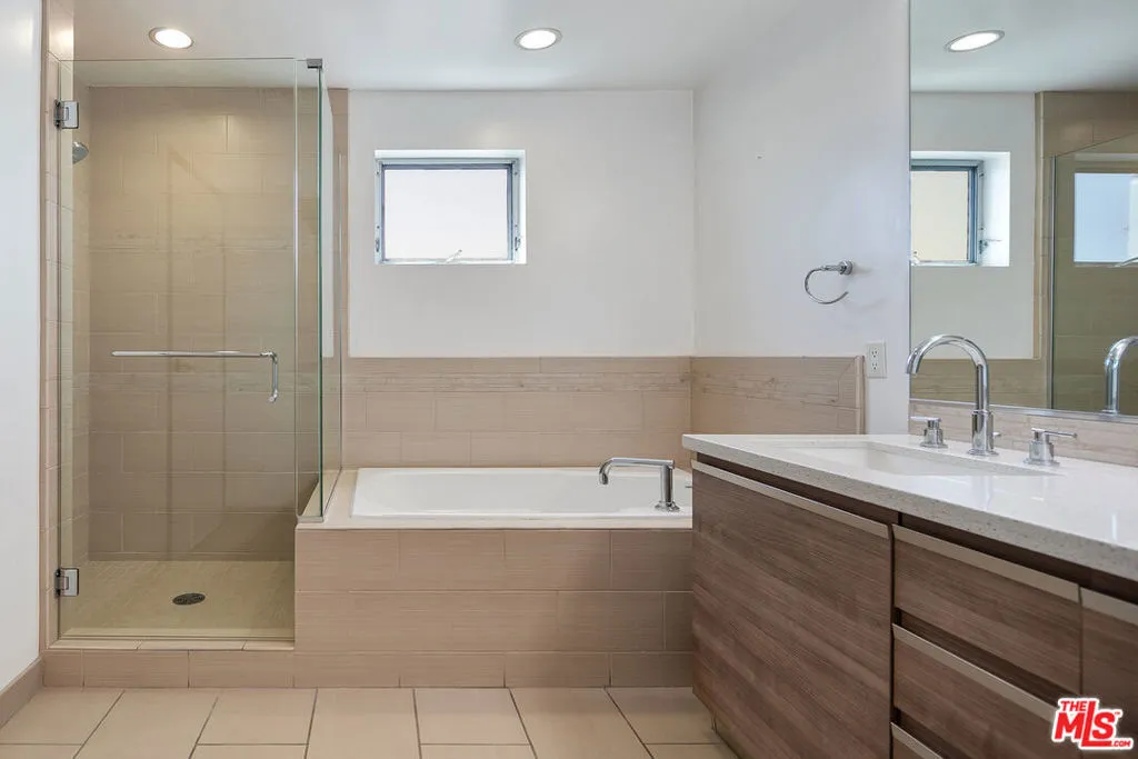 3119 Via Dolce 118, Marina Del Rey, California 90292 home-pic-11