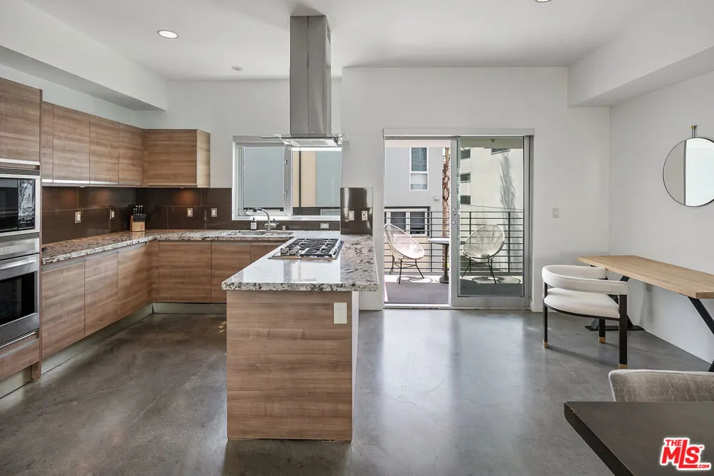 3119 Via Dolce 118, Marina Del Rey, California 90292 home-pic-7