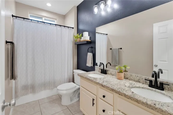 7249 Dayton, Hesperia, California 92345
