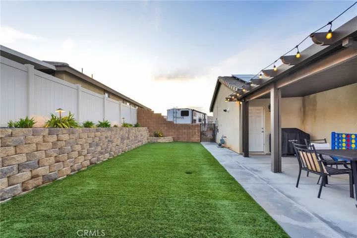 7249 Dayton, Hesperia, California 92345