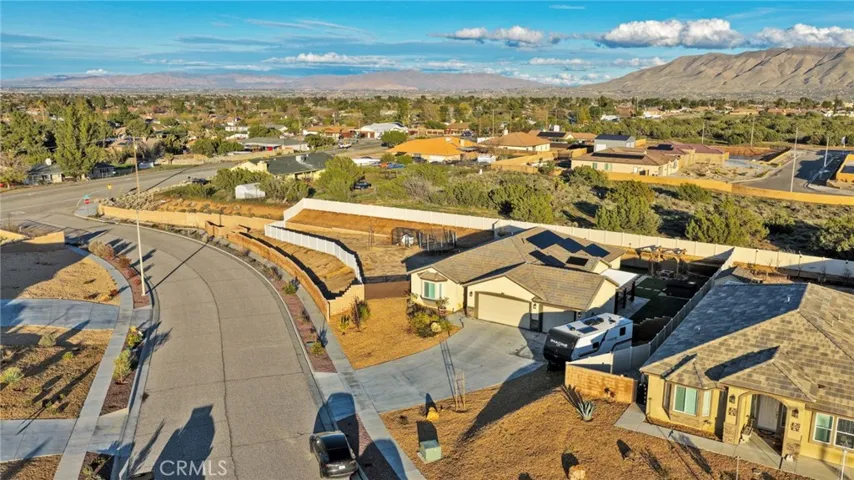 7249 Dayton, Hesperia, California 92345