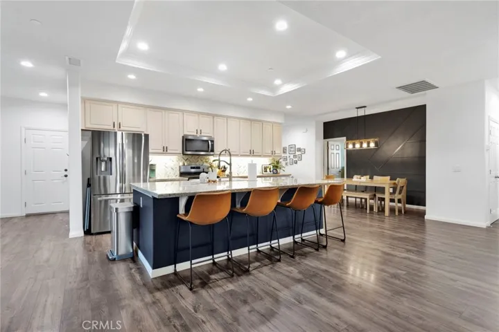 7249 Dayton, Hesperia, California 92345