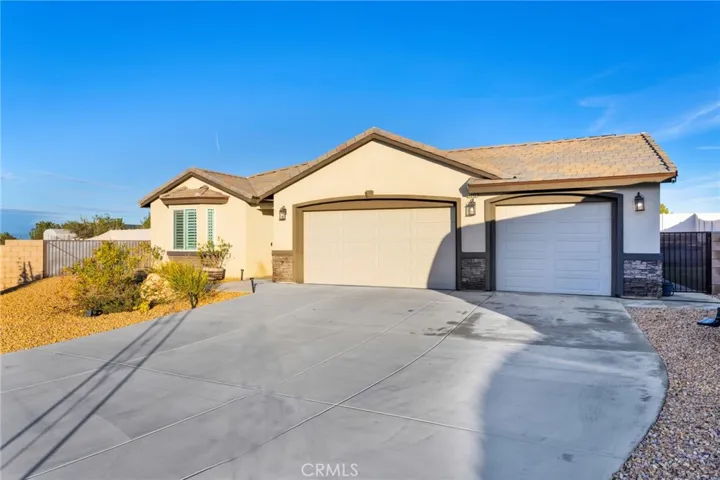 7249 Dayton, Hesperia, California 92345