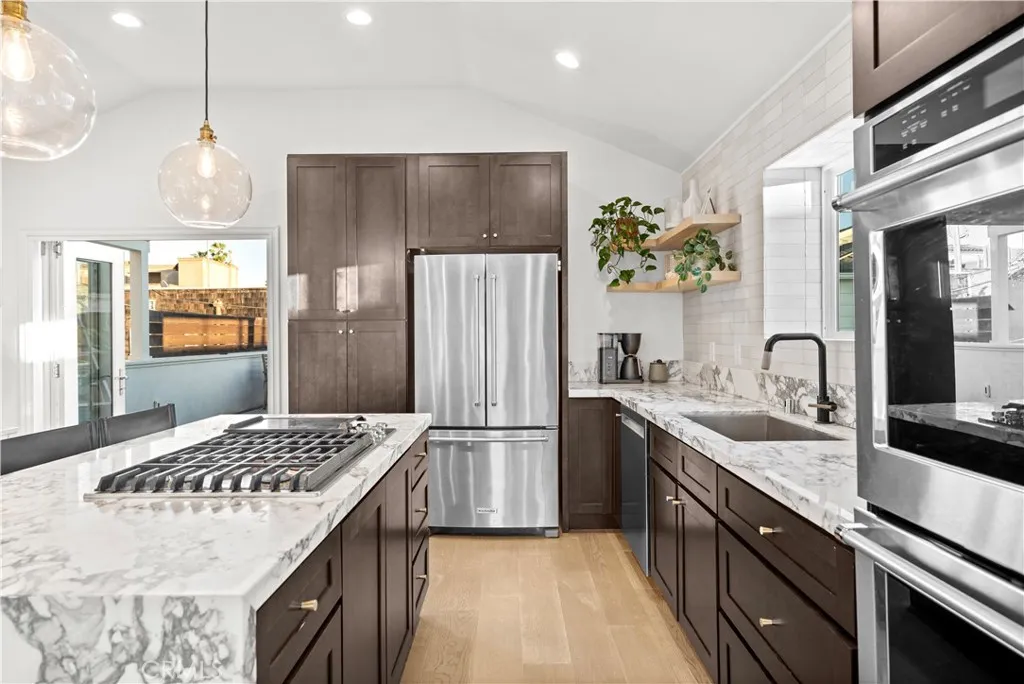 32 56th, Long Beach, California 90803 home-pic-7
