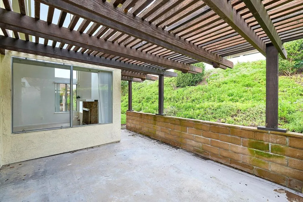 1128 Calle Del Baston, San Marcos, California 92078 home-pic-12