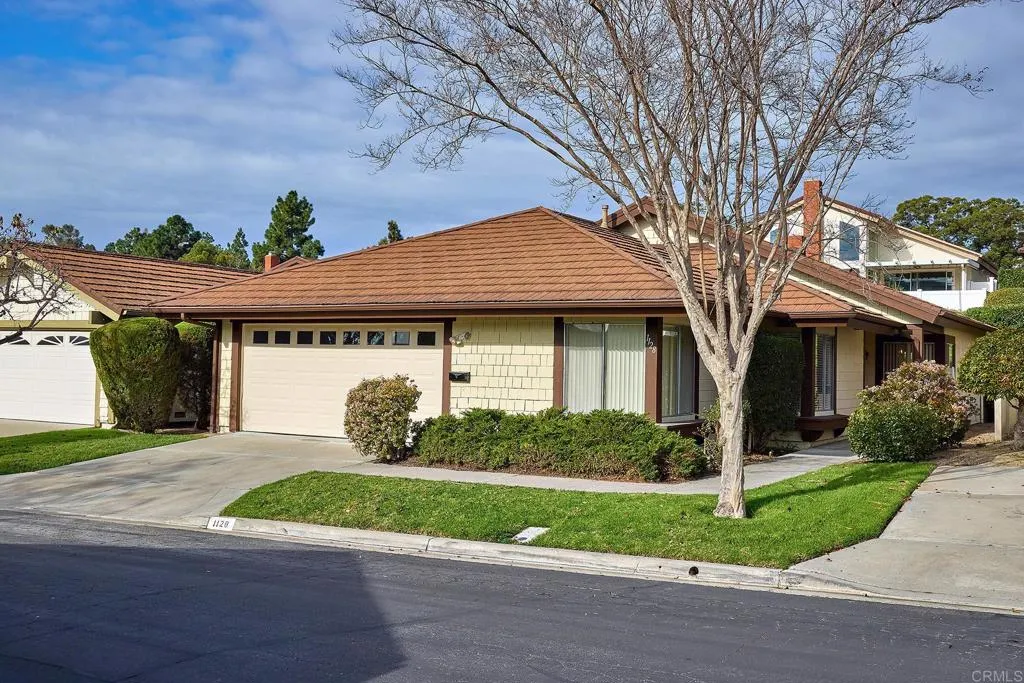 1128 Calle Del Baston, San Marcos, California 92078 home-pic-3