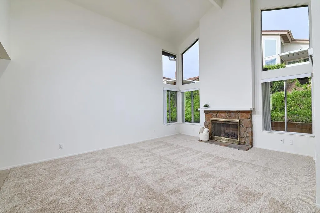 1128 Calle Del Baston, San Marcos, California 92078 home-pic-8