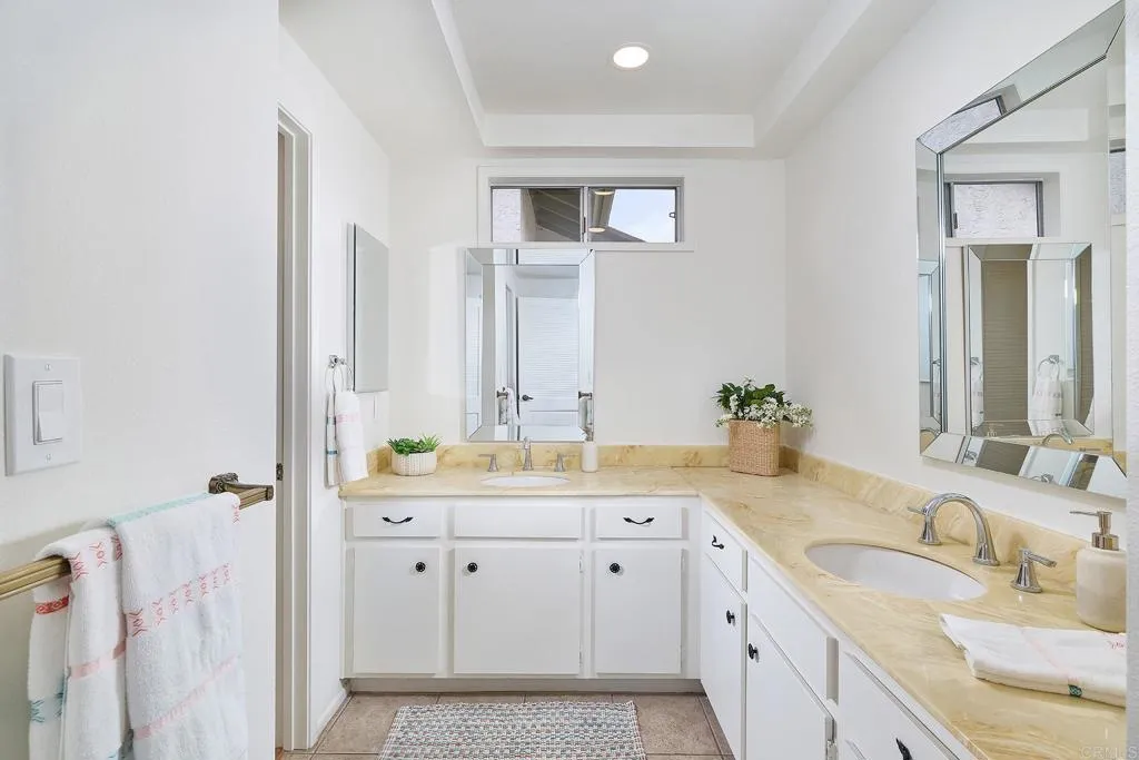 1128 Calle Del Baston, San Marcos, California 92078 home-pic-21