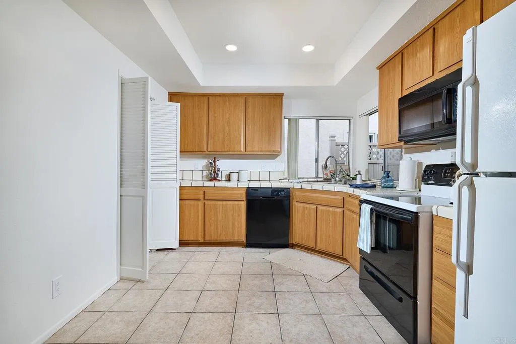 1128 Calle Del Baston, San Marcos, California 92078 home-pic-18