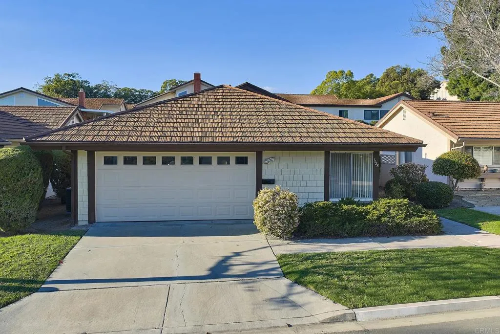 1128 Calle Del Baston, San Marcos, California 92078 home-pic-28
