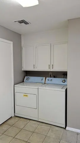 251013 Red Cir Ad Pics 21