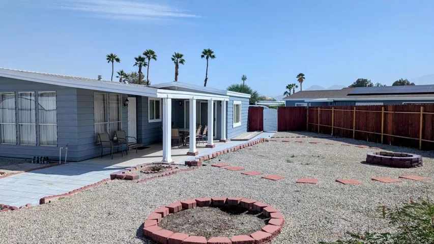 251013 Red Cir Ad Pics 02a