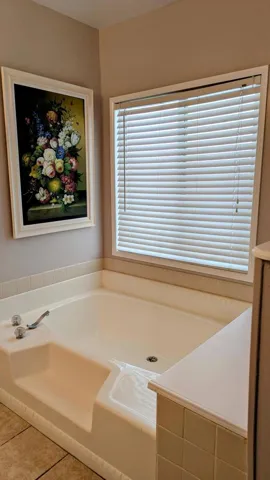 251013 Red Cir Ad Pics 16