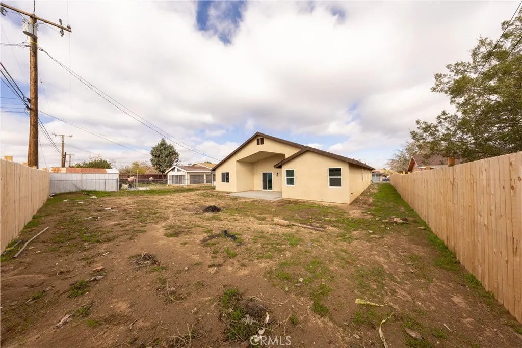 16241 Chestnut Street, Hesperia, California 92345 home-pic-41