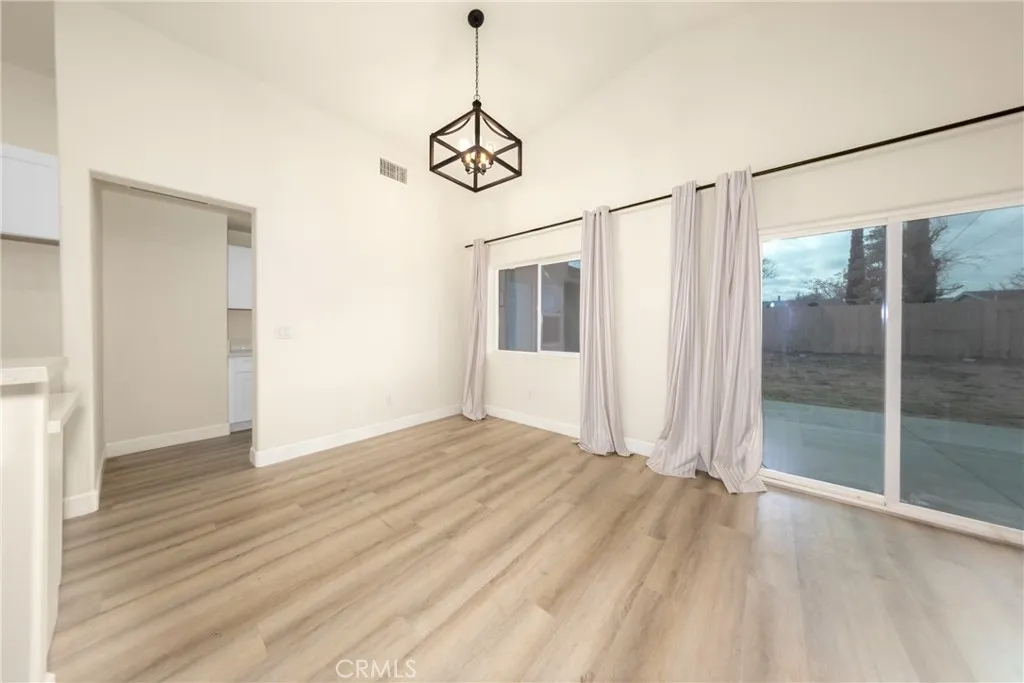 16241 Chestnut Street, Hesperia, California 92345 home-pic-14