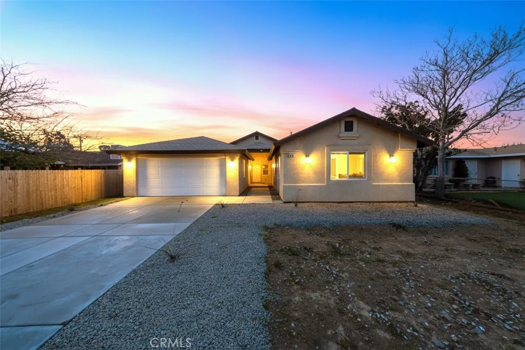 16241 Chestnut Street, Hesperia, California 92345 home-pic-1