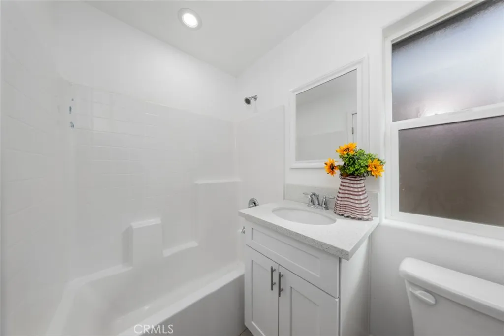 16241 Chestnut Street, Hesperia, California 92345 home-pic-26