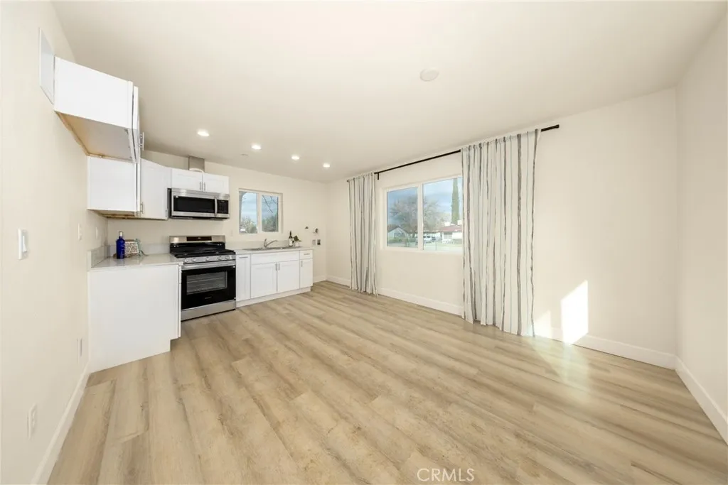 16241 Chestnut Street, Hesperia, California 92345 home-pic-43