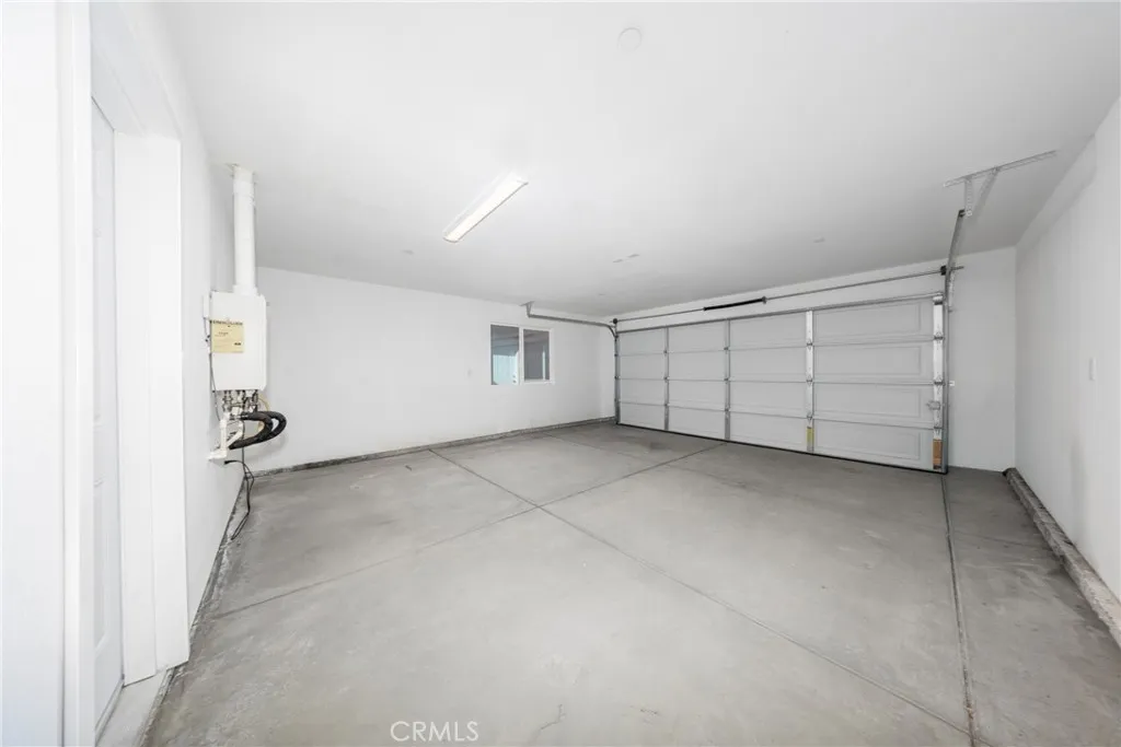 16241 Chestnut Street, Hesperia, California 92345 home-pic-29