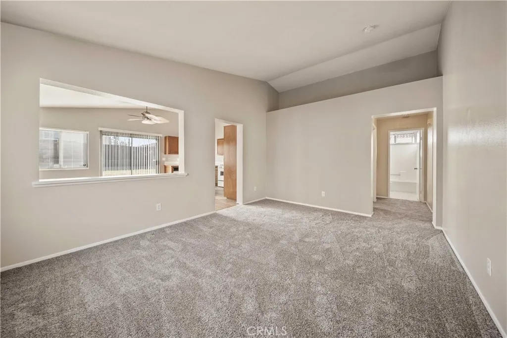 622 E Avenue J11, Lancaster, California 93535 home-pic-5
