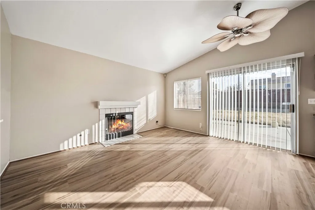 622 E Avenue J11, Lancaster, California 93535 home-pic-8