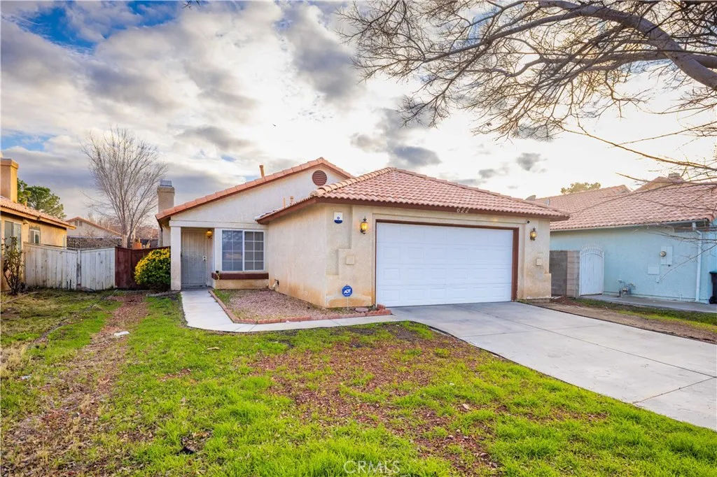 622 E Avenue J11, Lancaster, California 93535 home-pic-1