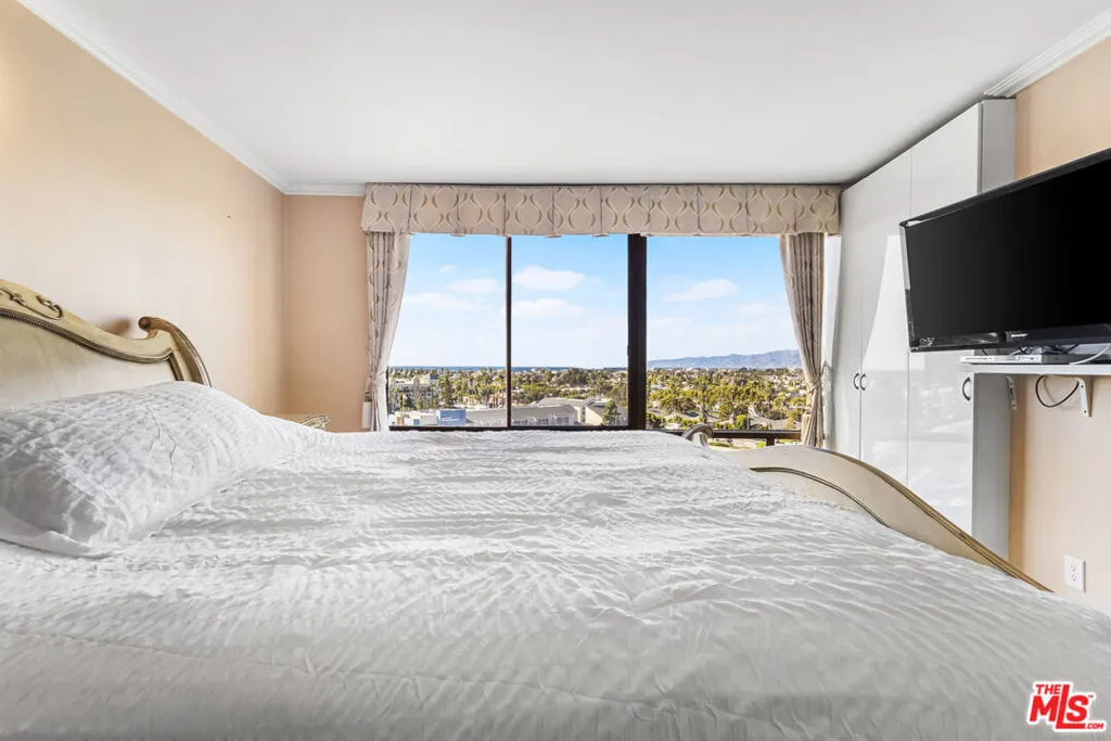4265 Marina City Drive 601, Marina Del Rey, California 90292 home-pic-25