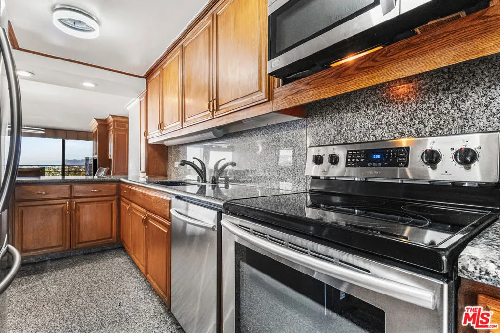 4265 Marina City Drive 601, Marina Del Rey, California 90292 home-pic-9