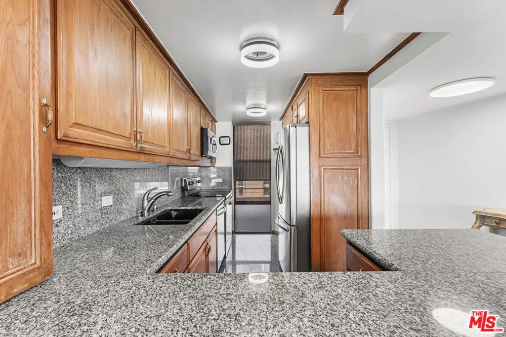 4265 Marina City Drive 601, Marina Del Rey, California 90292 home-pic-12