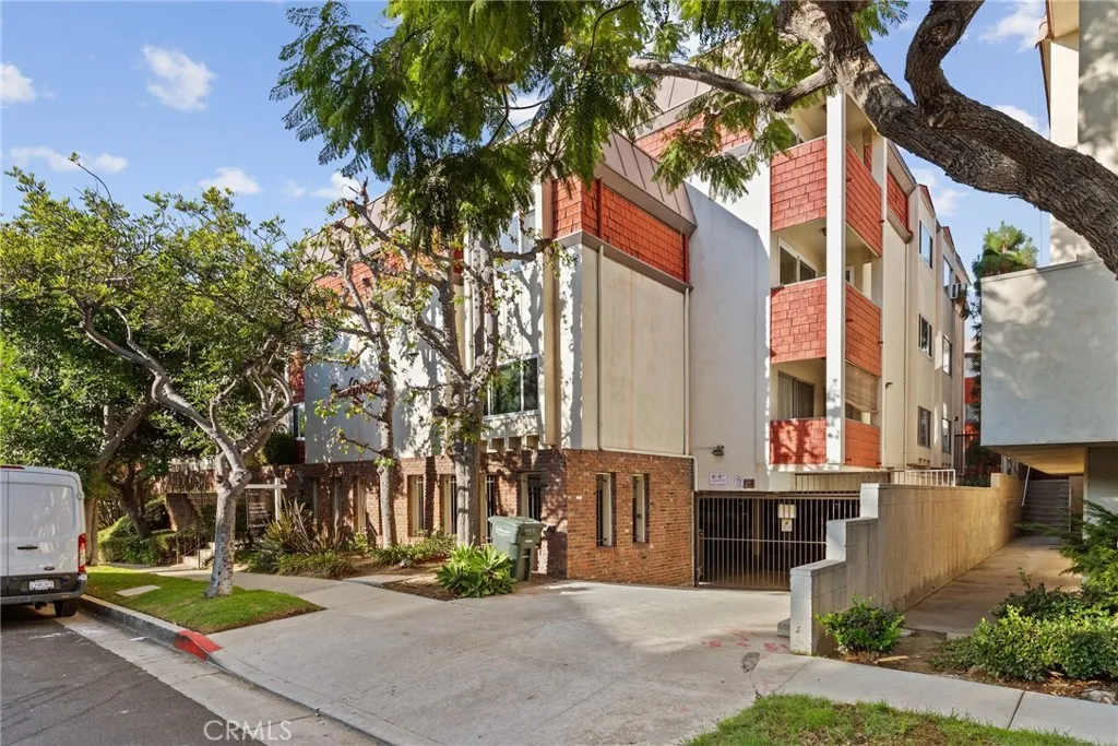 5651 Sumner Way 310, Culver City, California 90230 home-pic-24