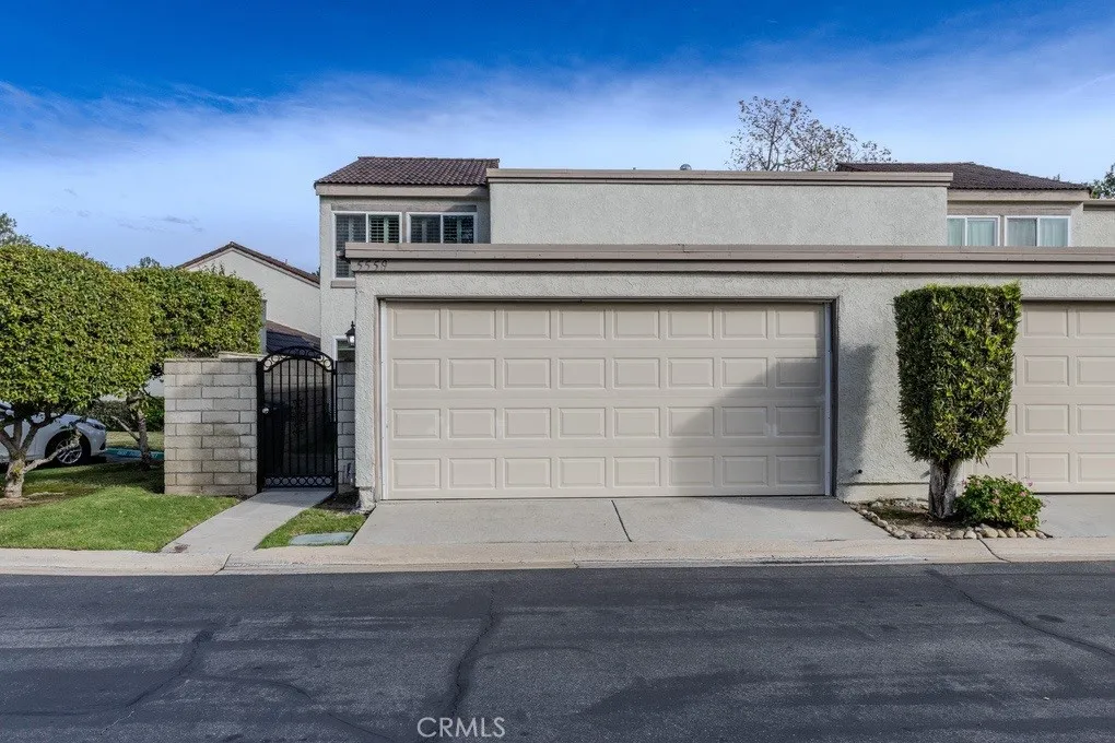 5559 E Vista Del Dia, Anaheim, California 92807 home-pic-1