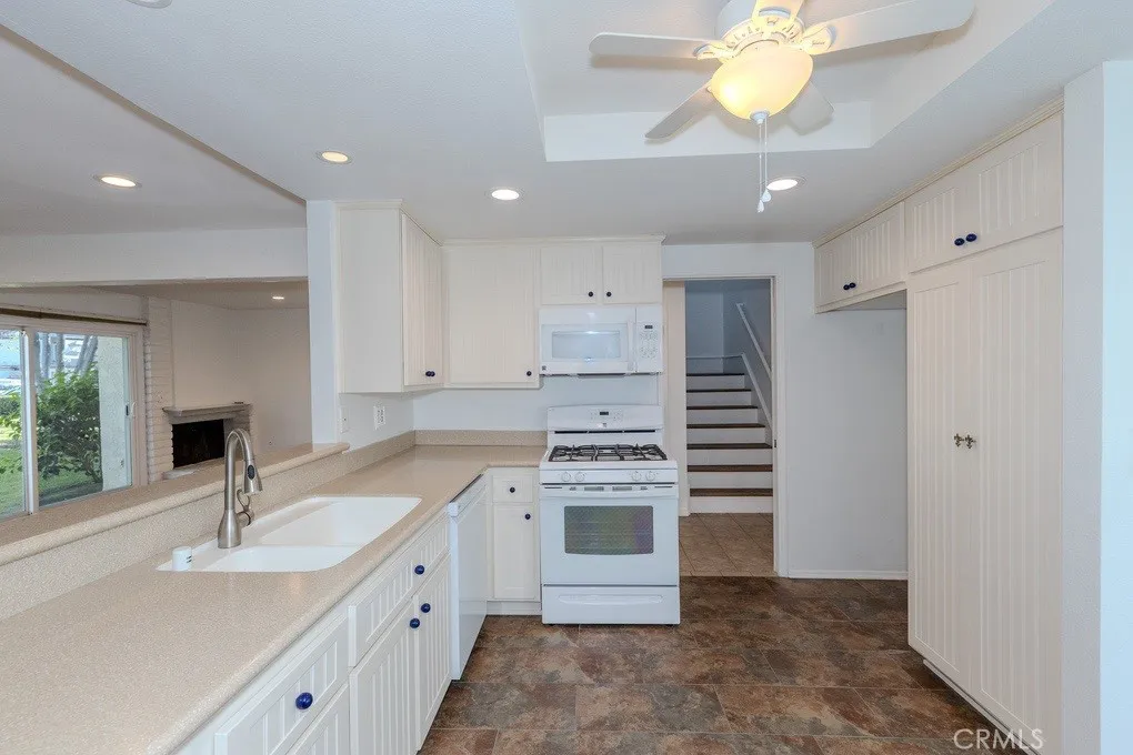 5559 E Vista Del Dia, Anaheim, California 92807 home-pic-17