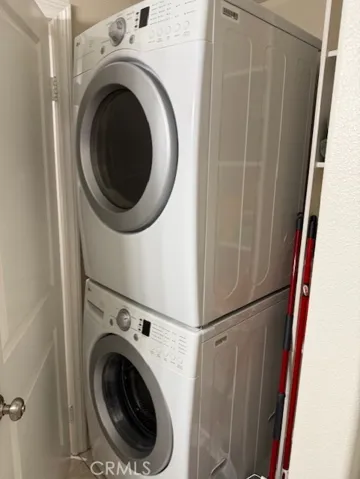 Full Size Washer and Dryer