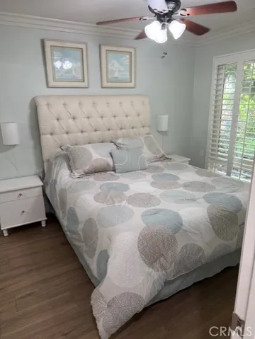 Guest Room with Queen Bed