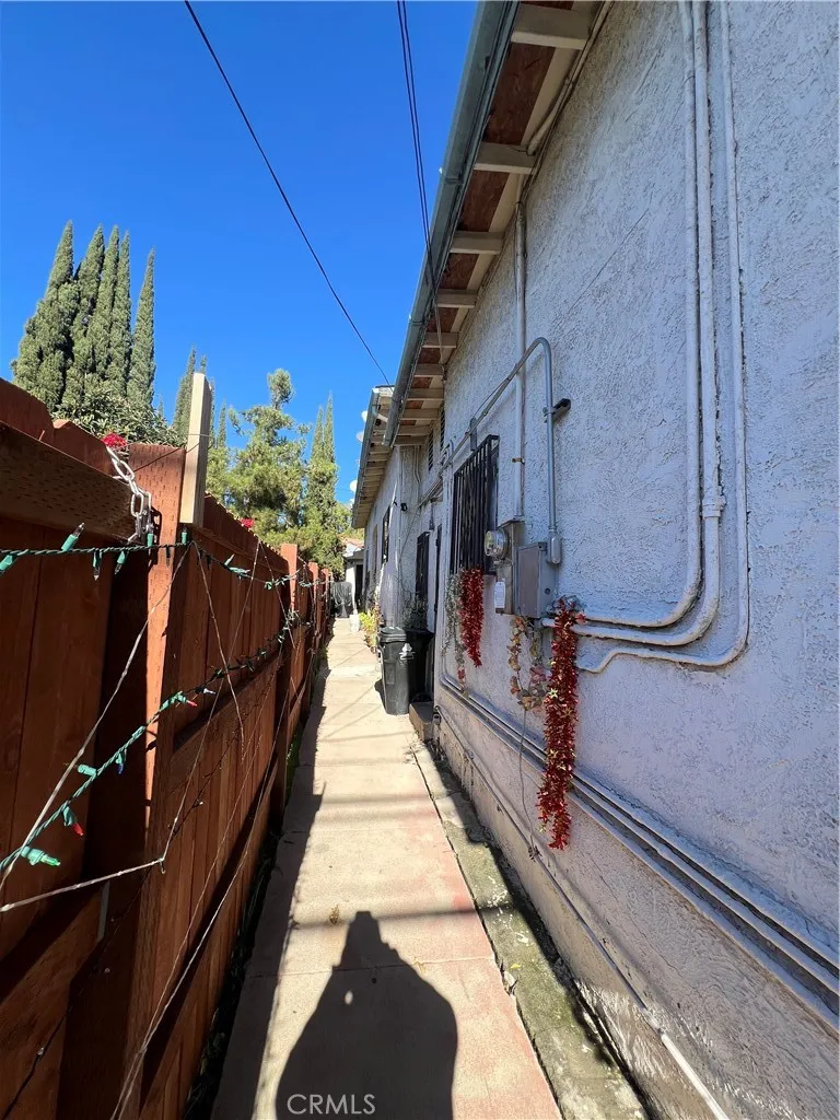 3333 Division Street, Los Angeles, California 90065 home-pic-17