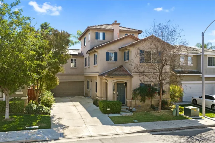 Front of home with RV parking (long drive way.