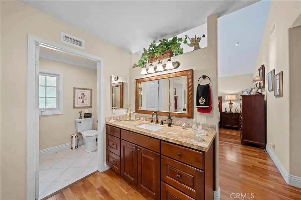 6430 E Oakview Lane, Anaheim Hills, California 92807 home-pic-22