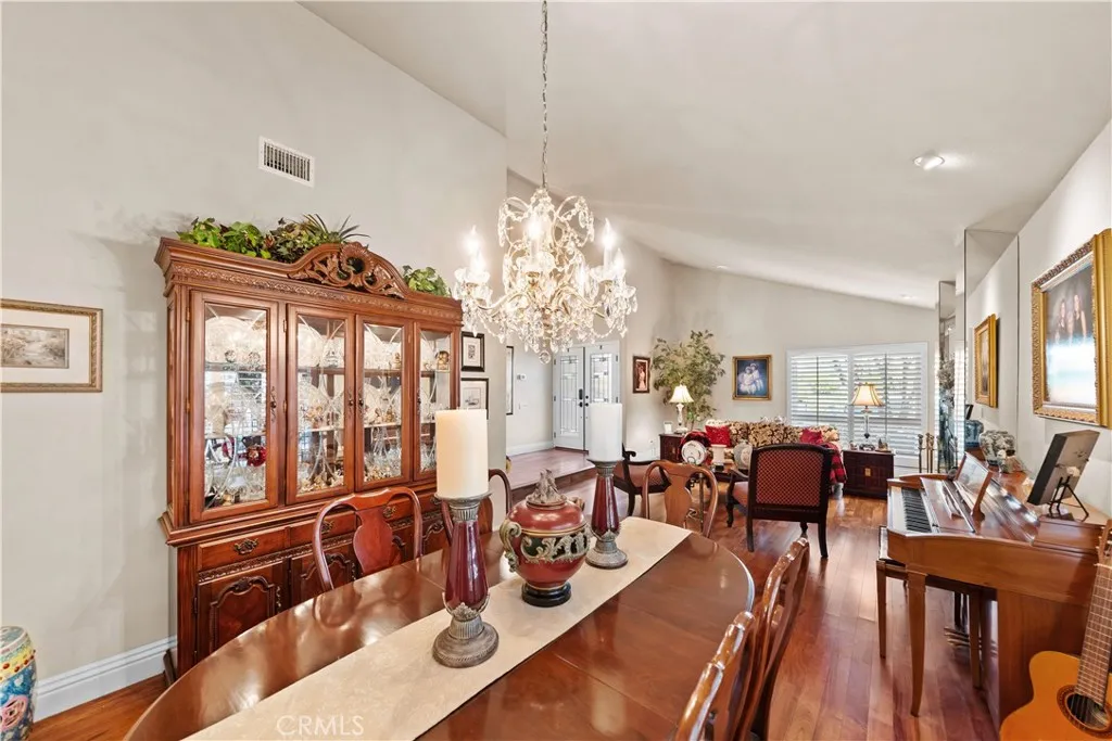 6430 E Oakview Lane, Anaheim Hills, California 92807 home-pic-10