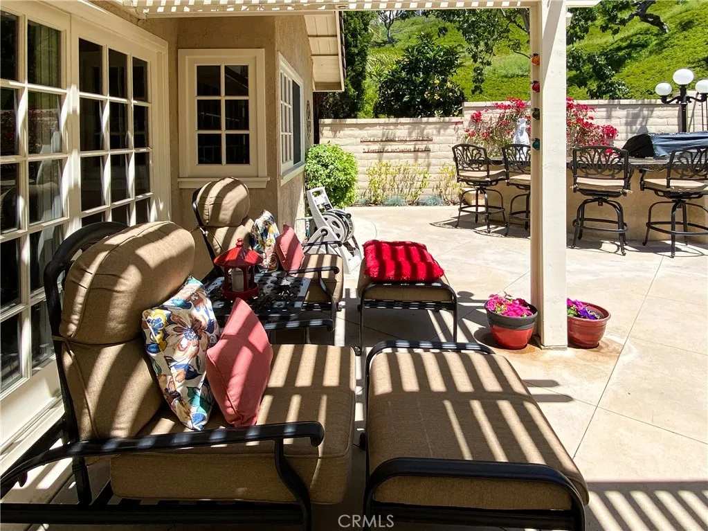 6430 E Oakview Lane, Anaheim Hills, California 92807 home-pic-3